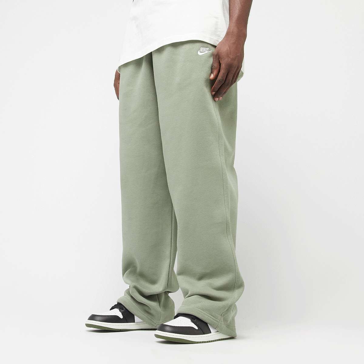 Nike Sportswear Club Oversized Fleece Pant Trainingsbroeken in groen formaten: XL