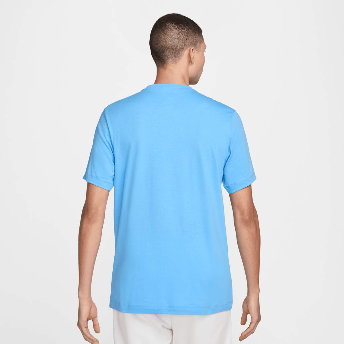 Nike Sportswear Club T-Shirt men T-Shirts & Polo's blauw Maat S Kleding