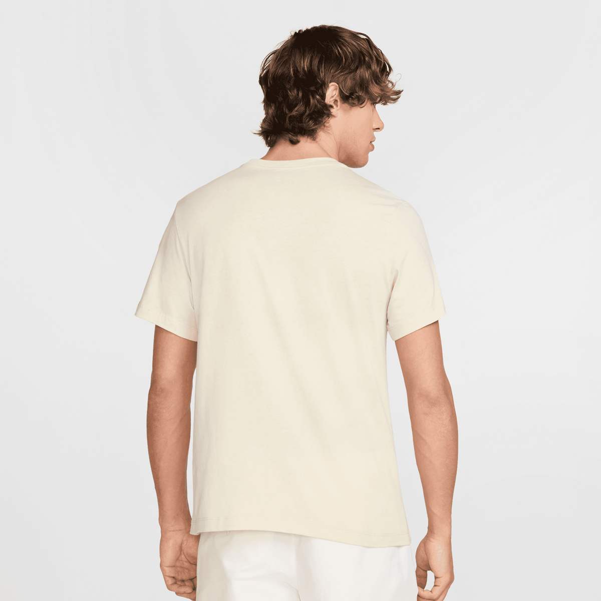 Nike Sportswear Tee Icon Futura men T-Shirts & Polo's beige Maat S Kleding