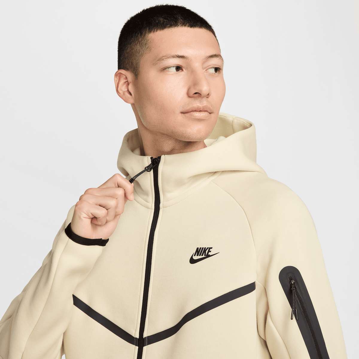 Nike Tech Fleece Full-Zip Windrunner men Trainingspakken beige Maat S Kleding