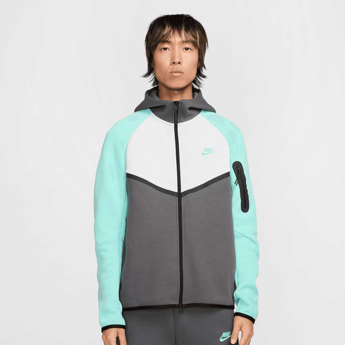 Nike, Tech Fleece Hooded Windrunner, multi-colour