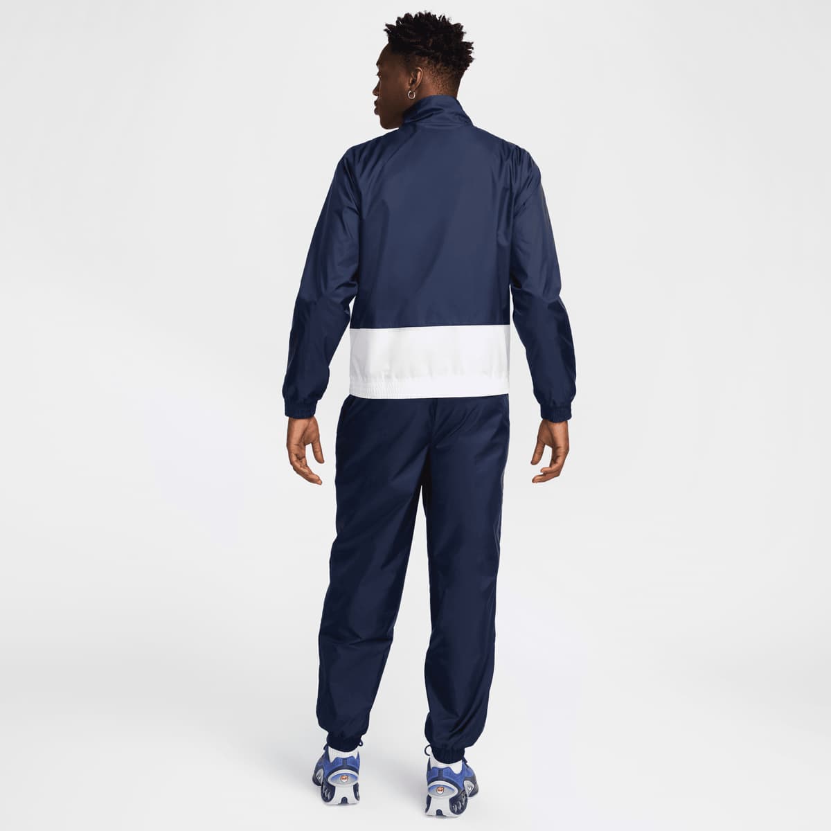 Nike Club Woven Track Suit men Trainingspakken blauw Maat S Kleding