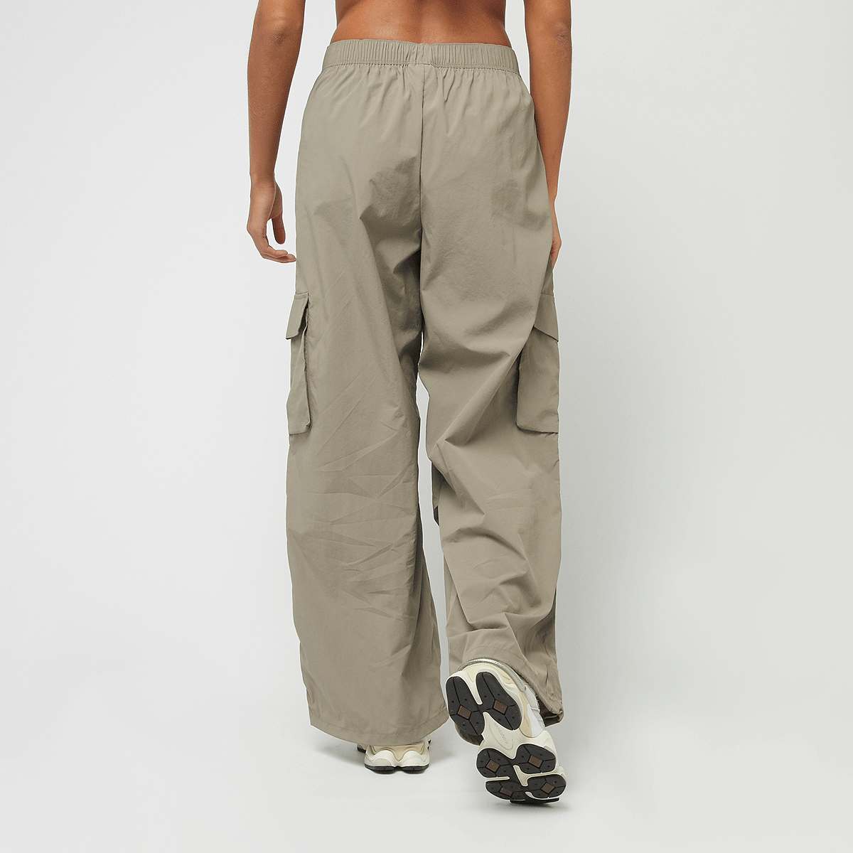 New Balance Cargo Pant women Cargobroeken groen Maat XS Kleding