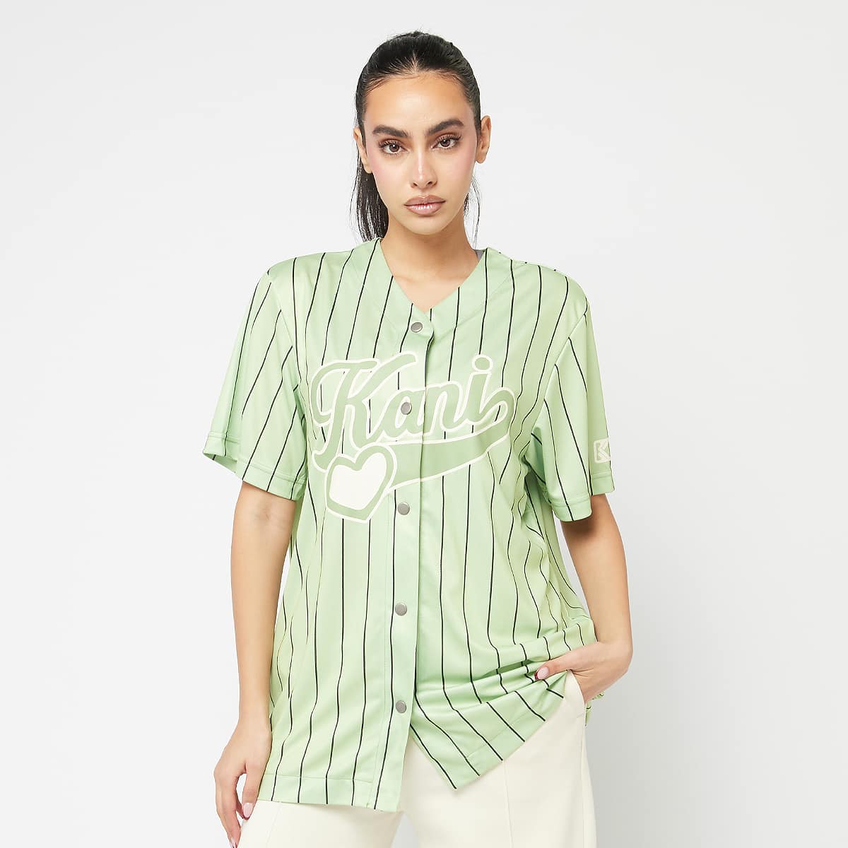 Karl Kani Varsity Heart Pinstripe Baseball Shirt light green off white wo Trainingspakken groen Maat M Kleding