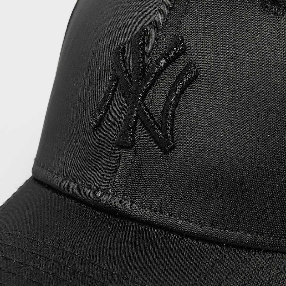 new era Female 9FORTY Satin York Yankees women Caps zwart Maat ONE SIZE Accessoires