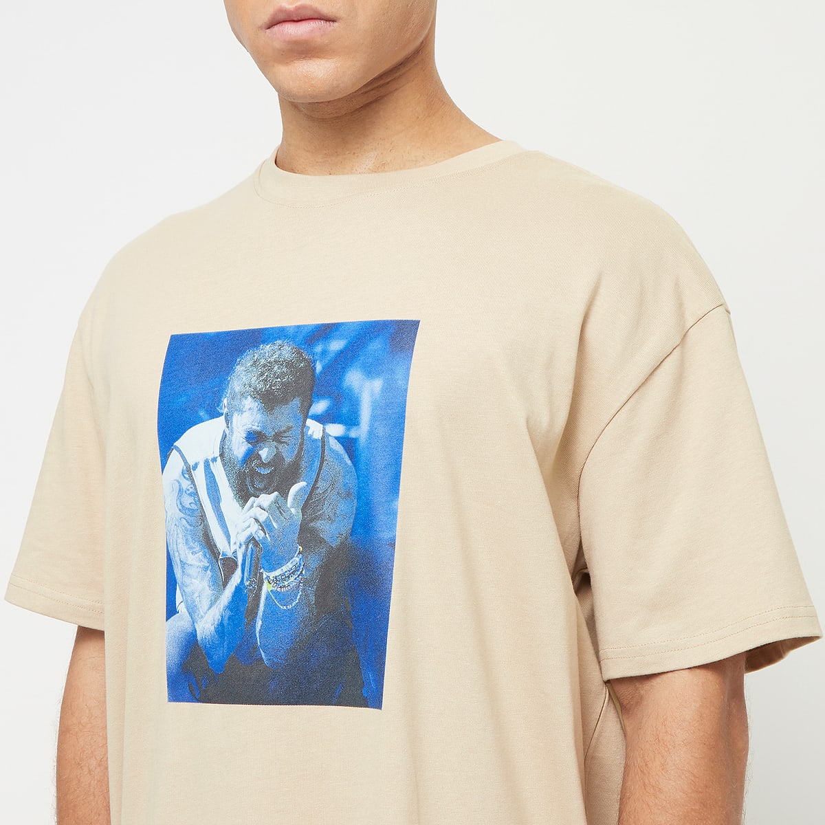 Upscale by Mister Tee Post Malone Tracklist Oversize Tee T-Shirts & Polo's in beige formaten: XS