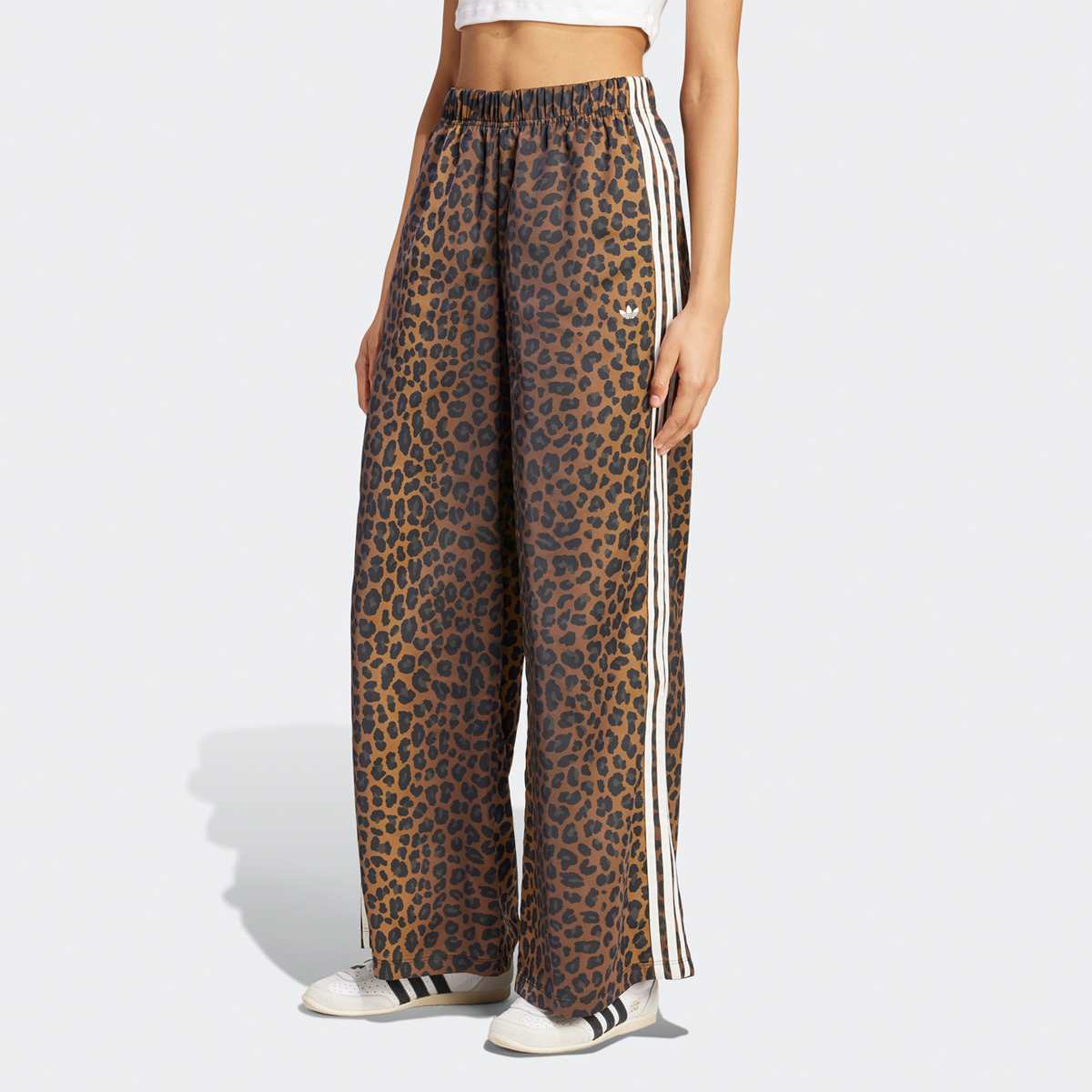 Adidas Originals Wide Leg Satin Joggers women Trainingsbroeken bruin Maat XS Kleding