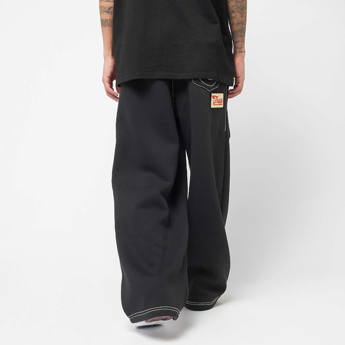 True Religion Patch Big-T Baggy Sweatpants Trainingsbroeken in zwart formaten: S