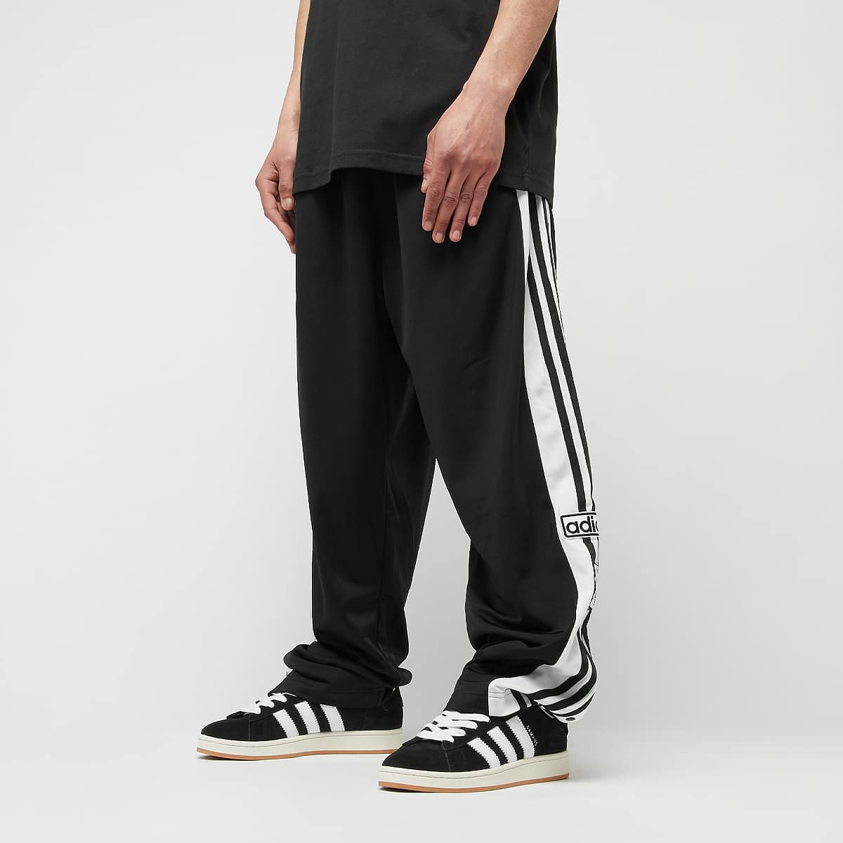 Adidas Originals Regular fit trainingsbroek met drukknoopsluiting model 'ADIBREAK'