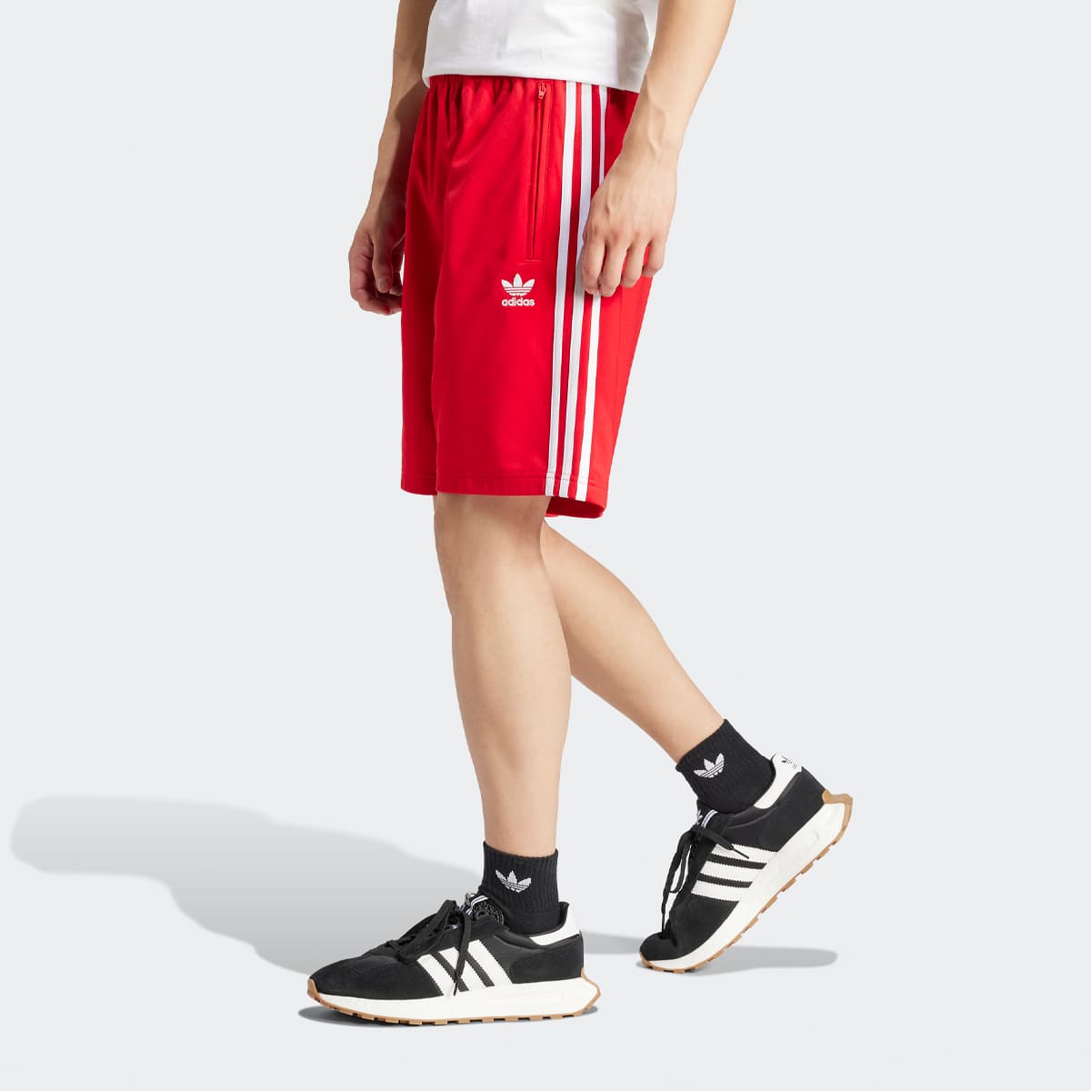 Selected, adidas Originals, adicolor Firebird Short, red