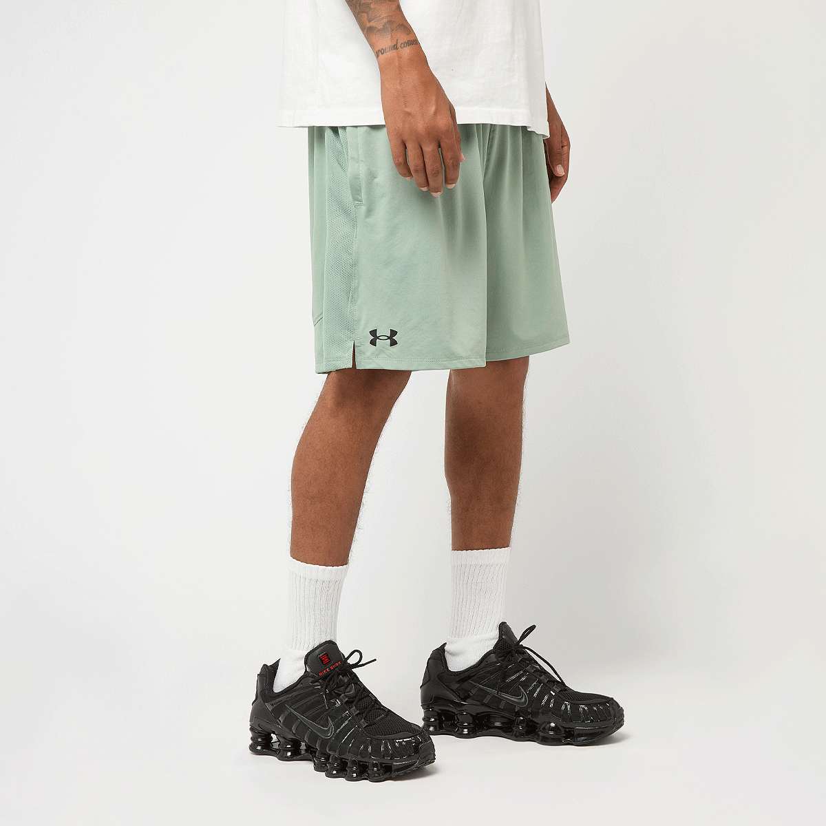 Under Armour, Tech Vent 7in Shorts, green
