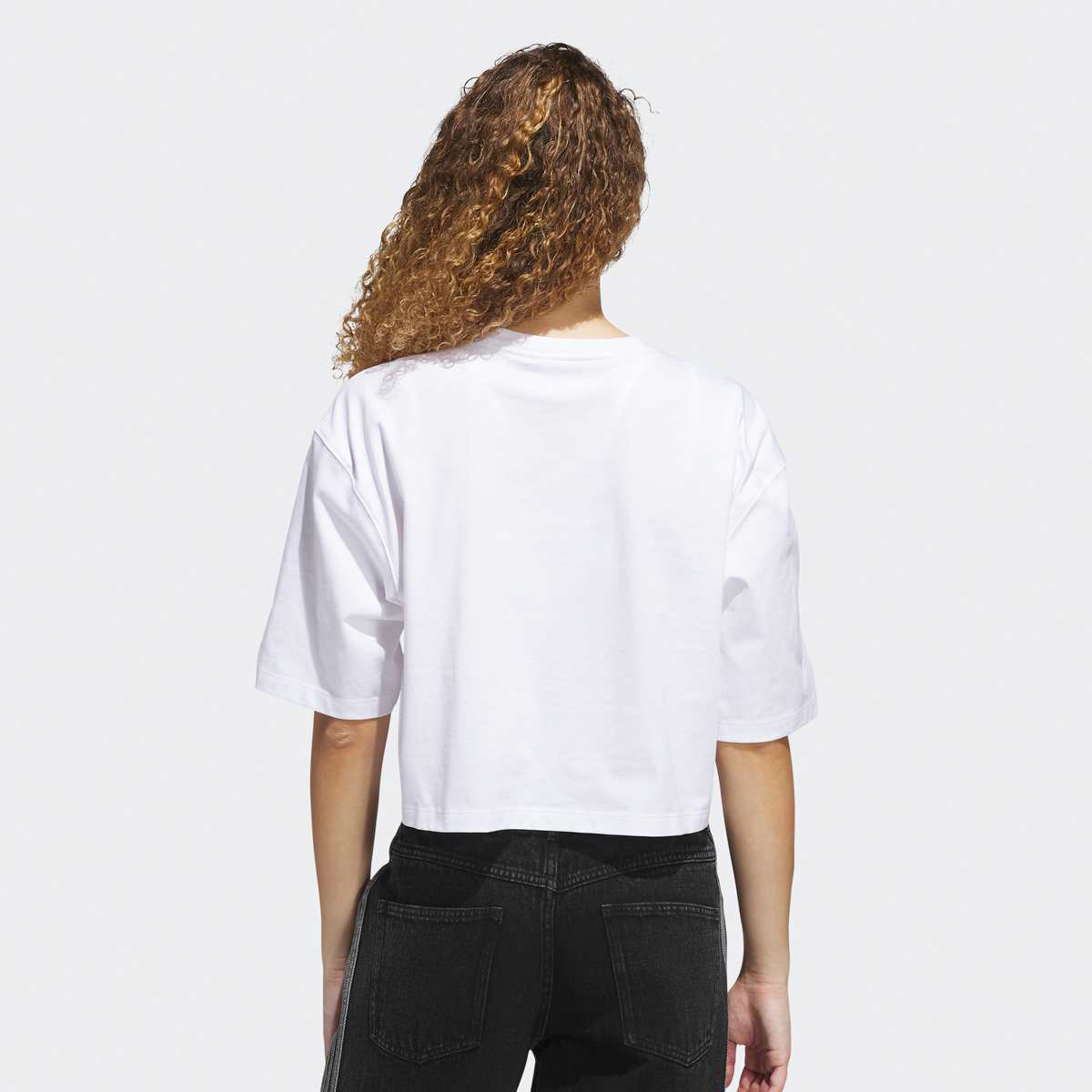 adidas Originals Essentials Crop T-Shirt women T-Shirts & Polo's wit Maat XS Kleding