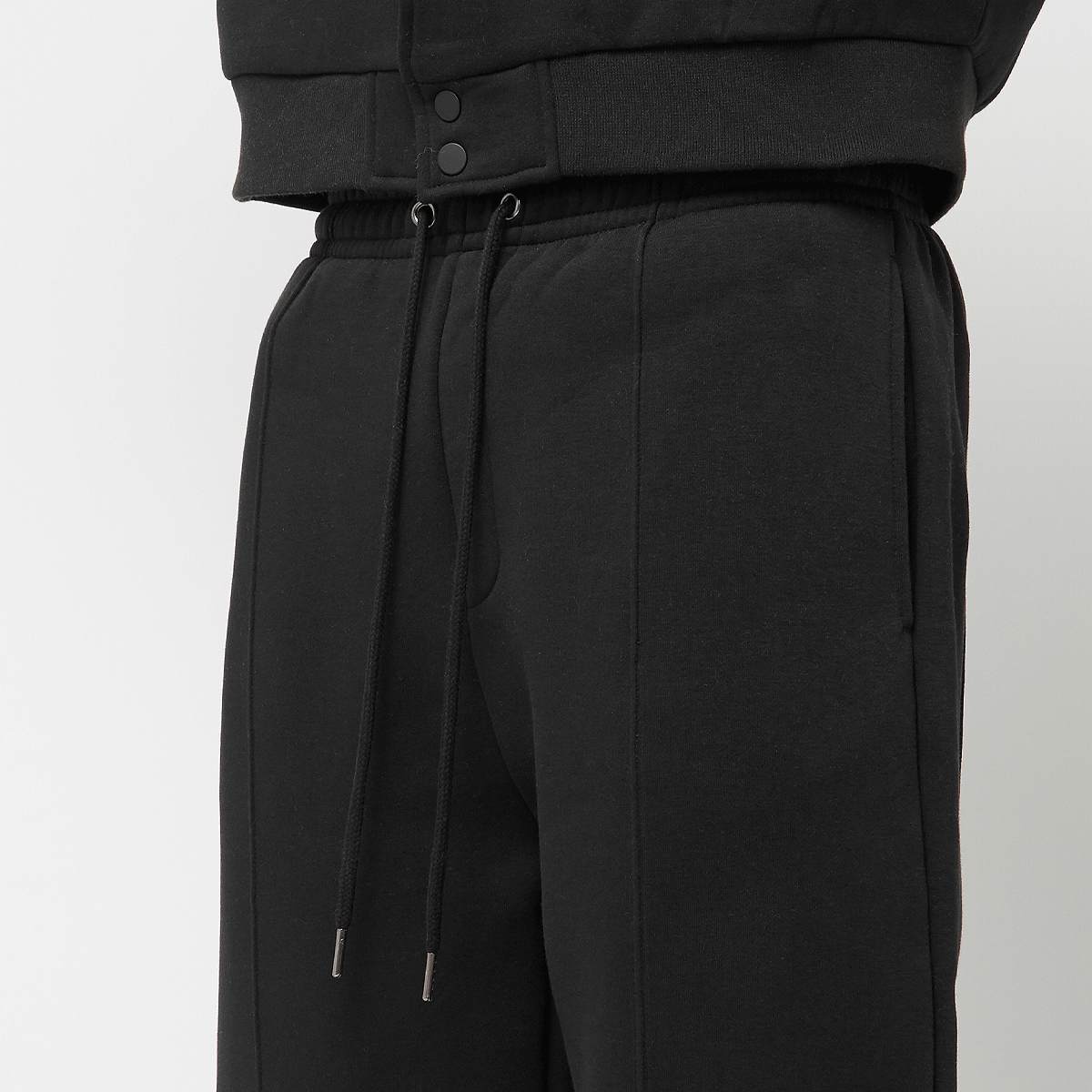 Urban Classics Fluffy Pintuck Trackpants Trainingsbroeken in zwart formaten: L