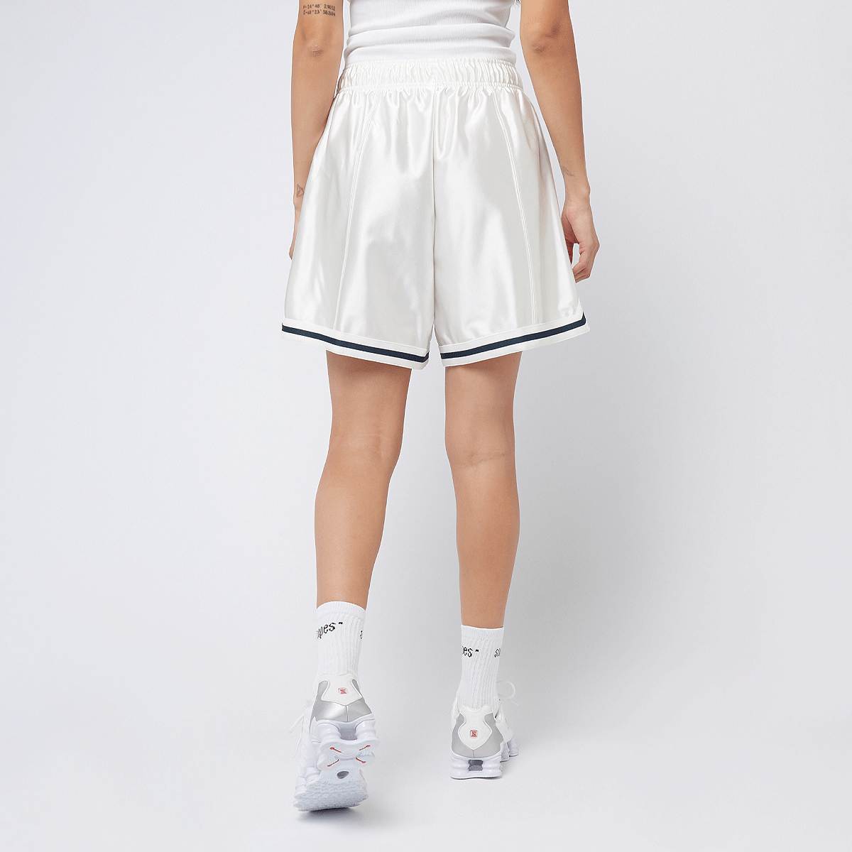 Nike Sportswear Street 6" Satin GX Short women Sportshorts beige Maat XS Kleding