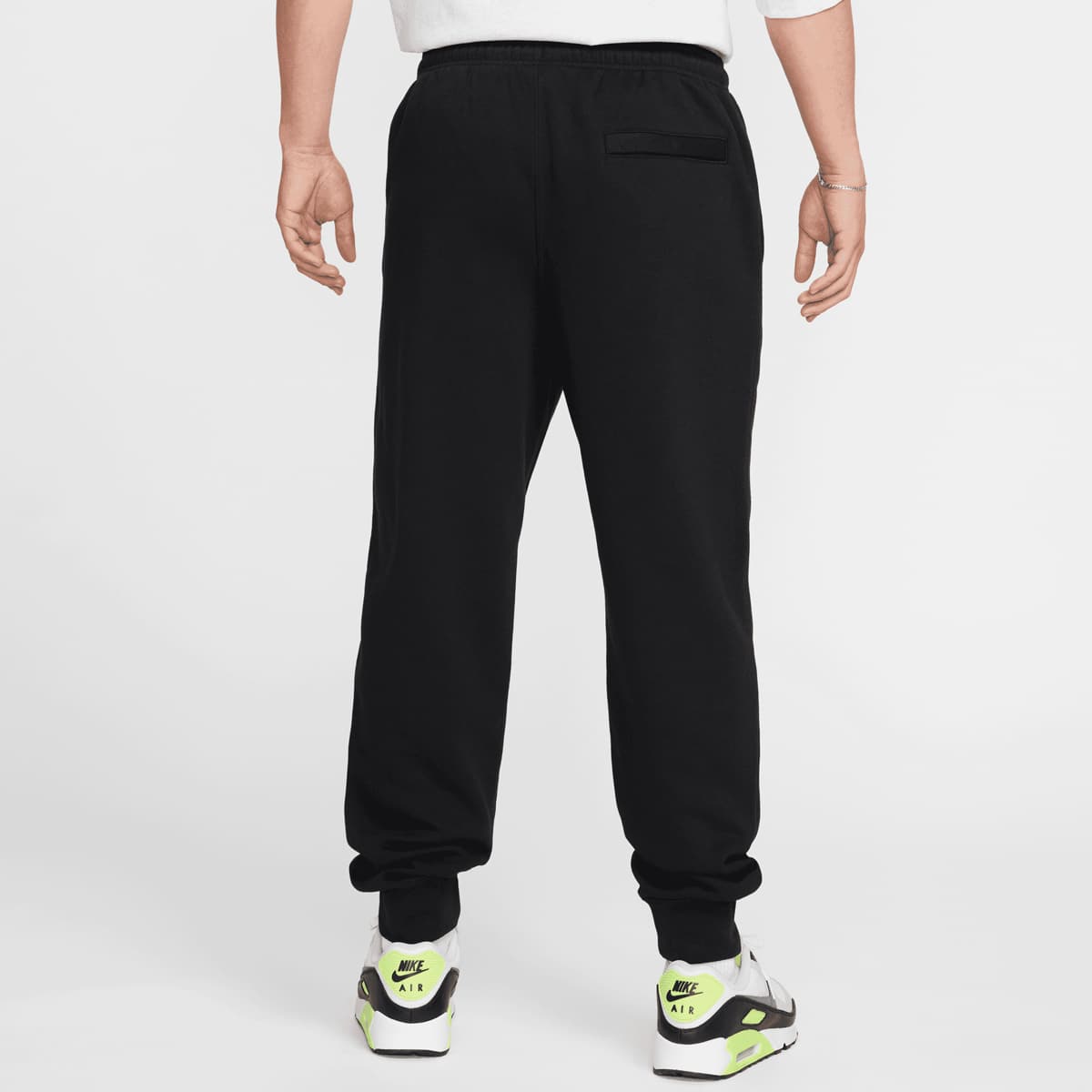 Nike Club Basketball Jogger men Trainingsbroeken zwart Maat S Kleding
