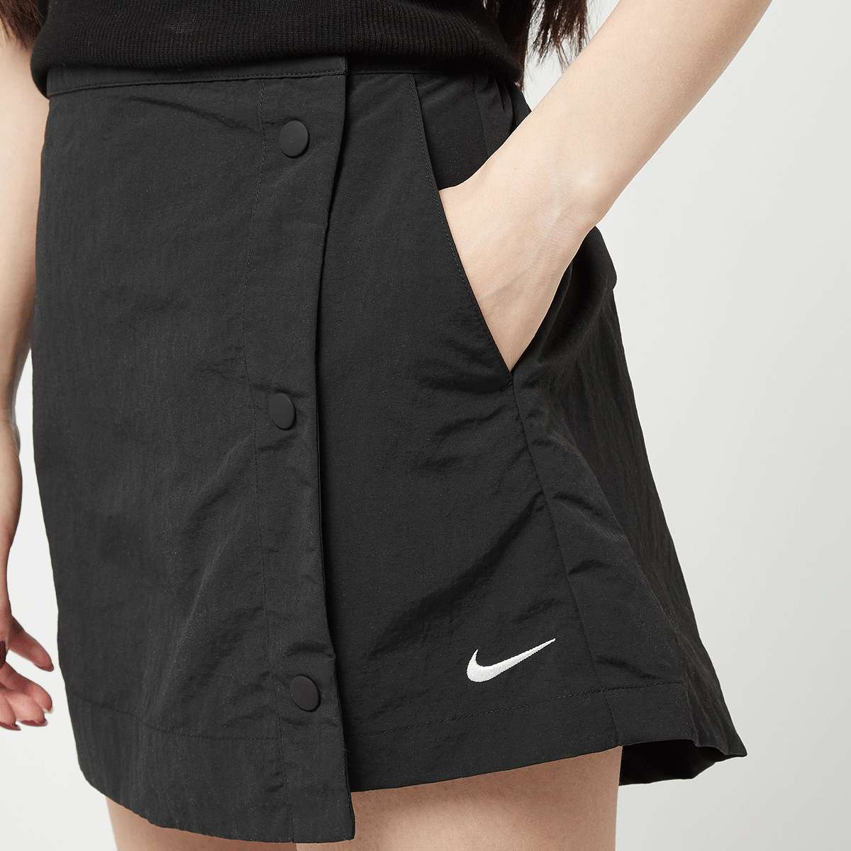 Nike Sportswear Essential Woven Skort women Sportshorts zwart Maat XS Kleding