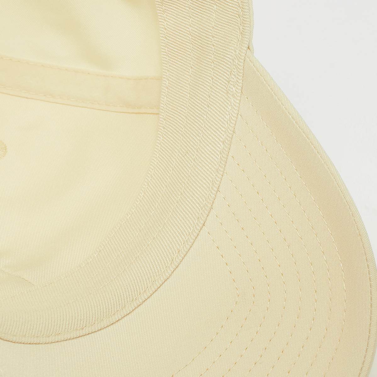 Nike Dri-Fit Club Unstructured Metal-Swoosh-Cap unisex Caps beige Maat M L Accessoires