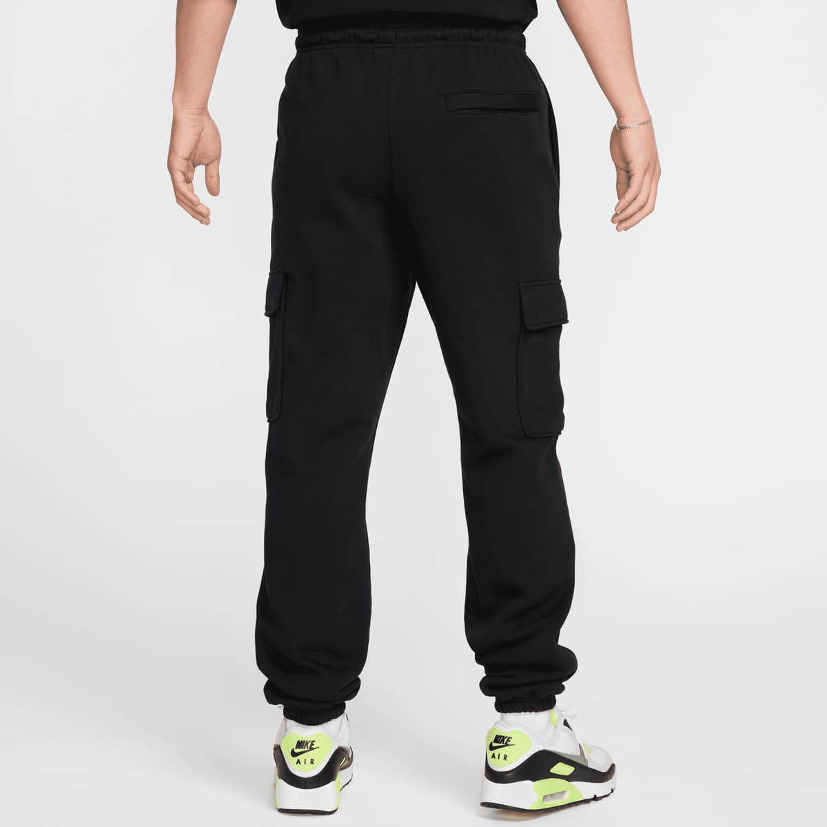 Nike Sportswear Club Basketball Cargo Pant men Cargobroeken zwart Maat XS Kleding