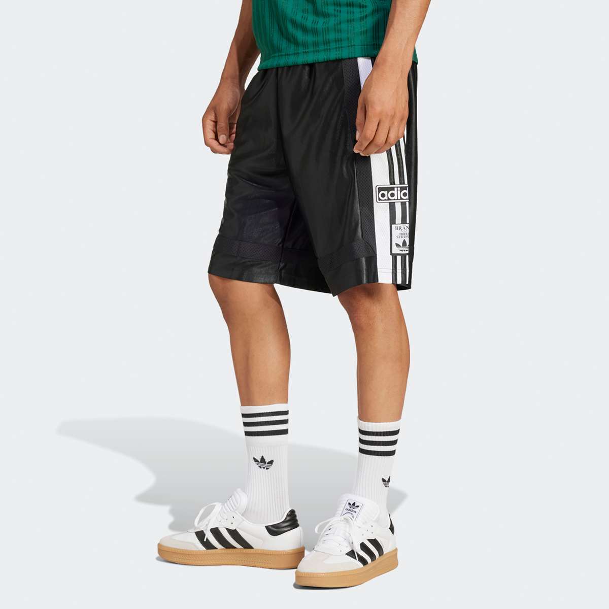 Adidas Originals Relaxed fit korte broek met labelpatches model 'ADIBREAK'
