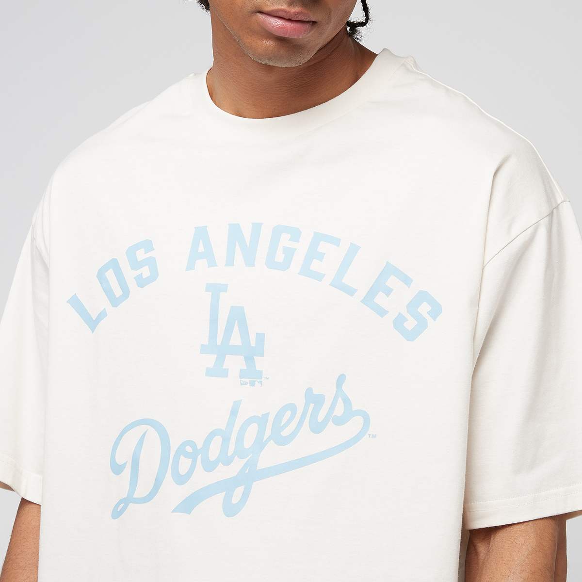new era MLB Arch Graphic Oversized Tee Los Angeles Dodgers men T-Shirts & Polo's beige Maat S Kleding