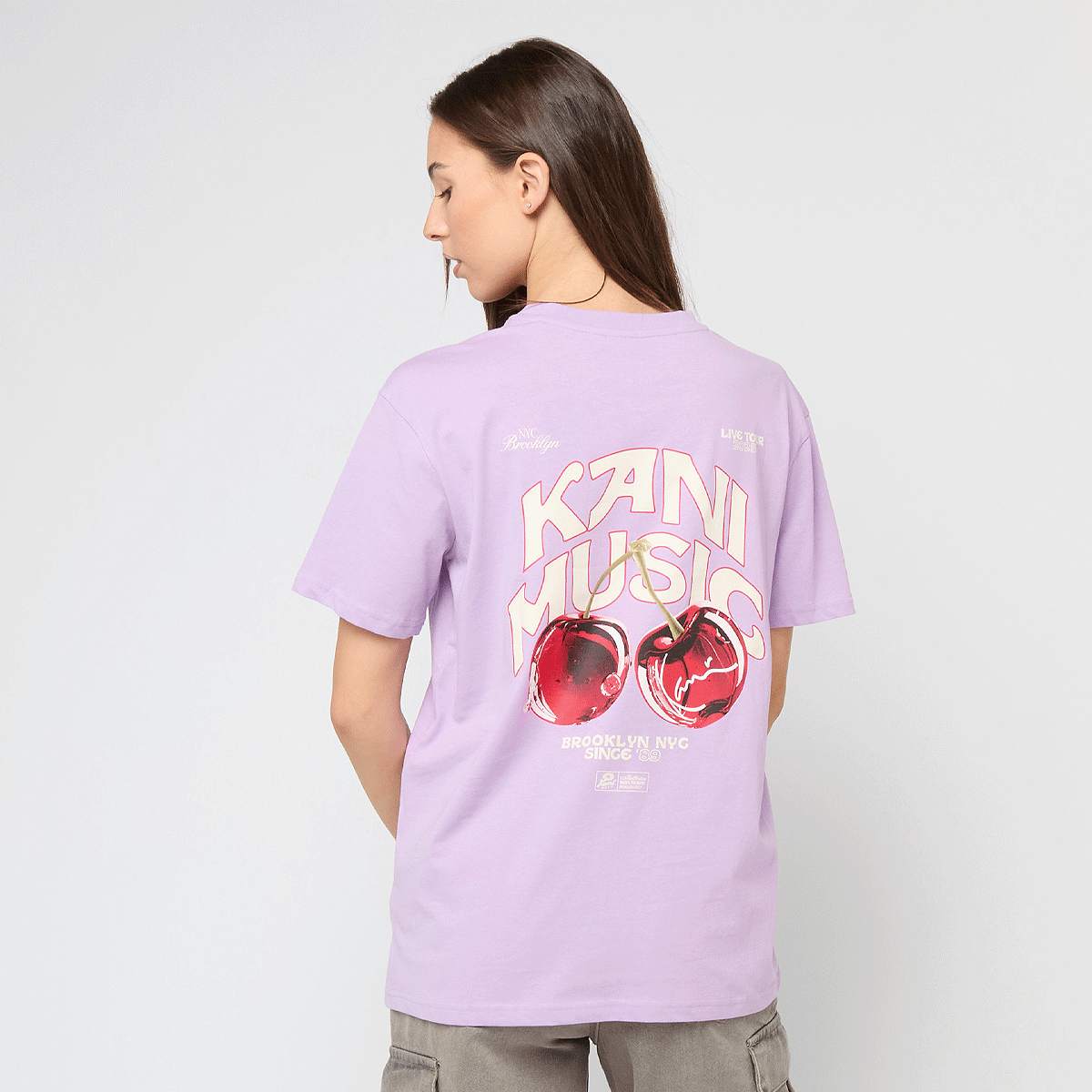 Karl Kani Signature Cherry Print Oversized T-Shirt Wo T-Shirts & Polo's roze Maat XS Kleding