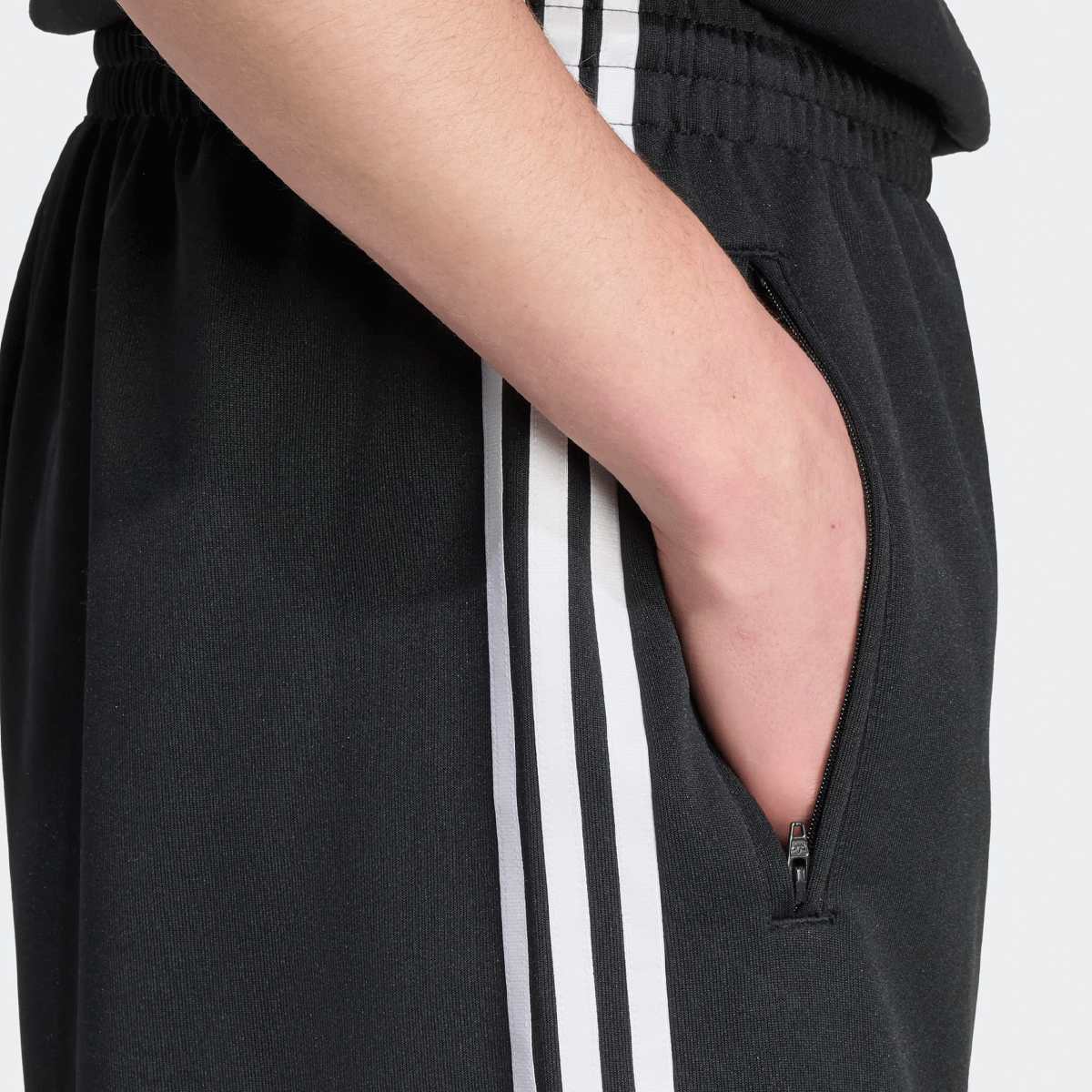 adidas Originals Oversized 3-Streifen Short men Sportshorts zwart Maat L Kleding