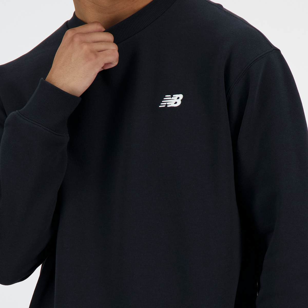New Balance Sport Essentials Fleece Crew black men Hoodies & Sweaters zwart Maat M Kleding