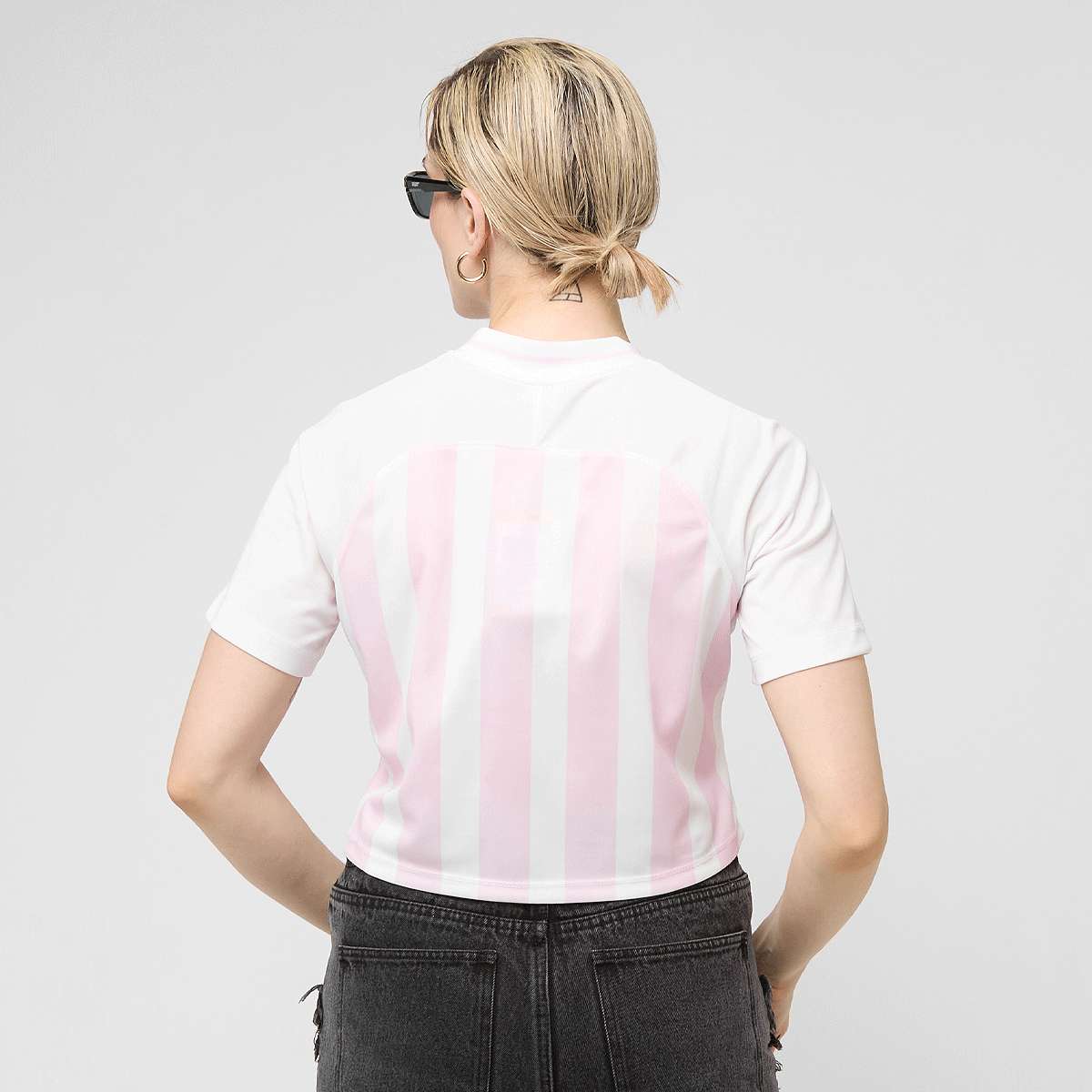 Nike Sportswear Shortsleeve Crop Football Trend Top women Trainingspakken wit Maat XS Kleding
