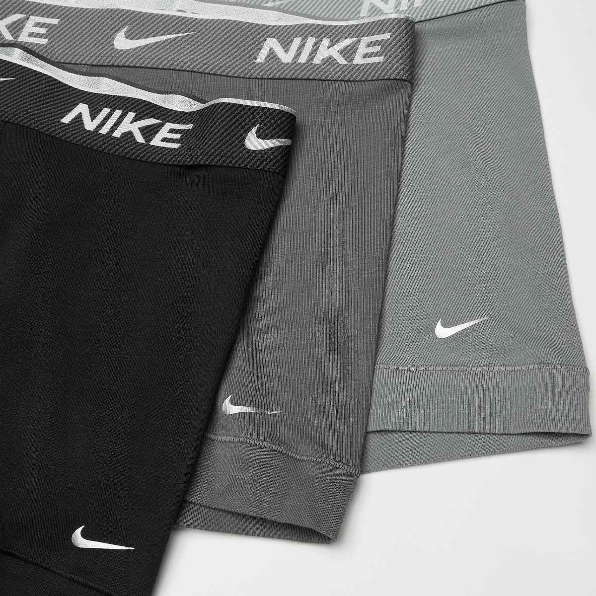 Nike 3 PACK Everyday Cotton Stretch Trunk Men Onderbroeken zwart Maat S Kleding