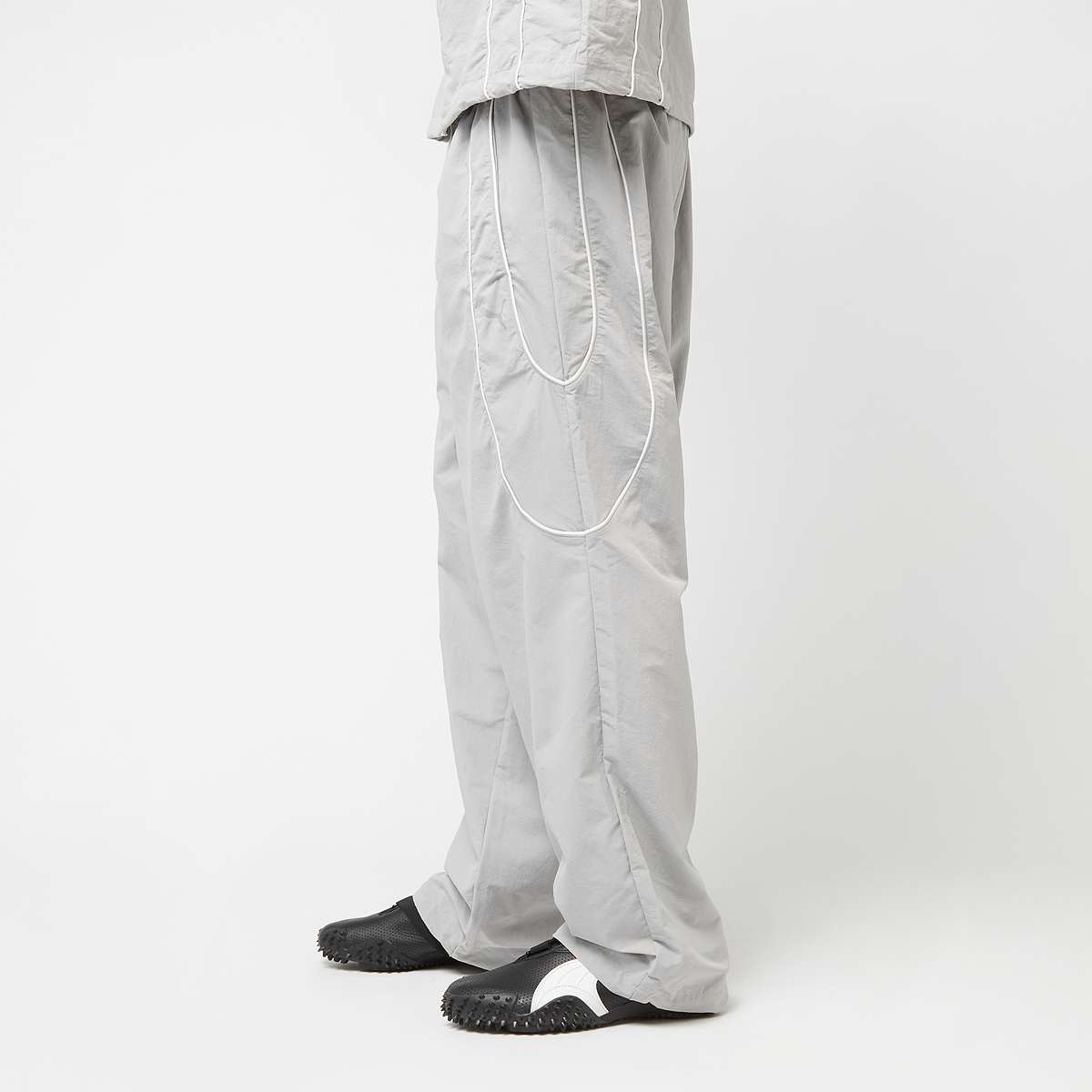 Puma TECH-X Relaxed Track Pant WV op gray echo white men Trainingsbroeken grijs Maat L Kleding