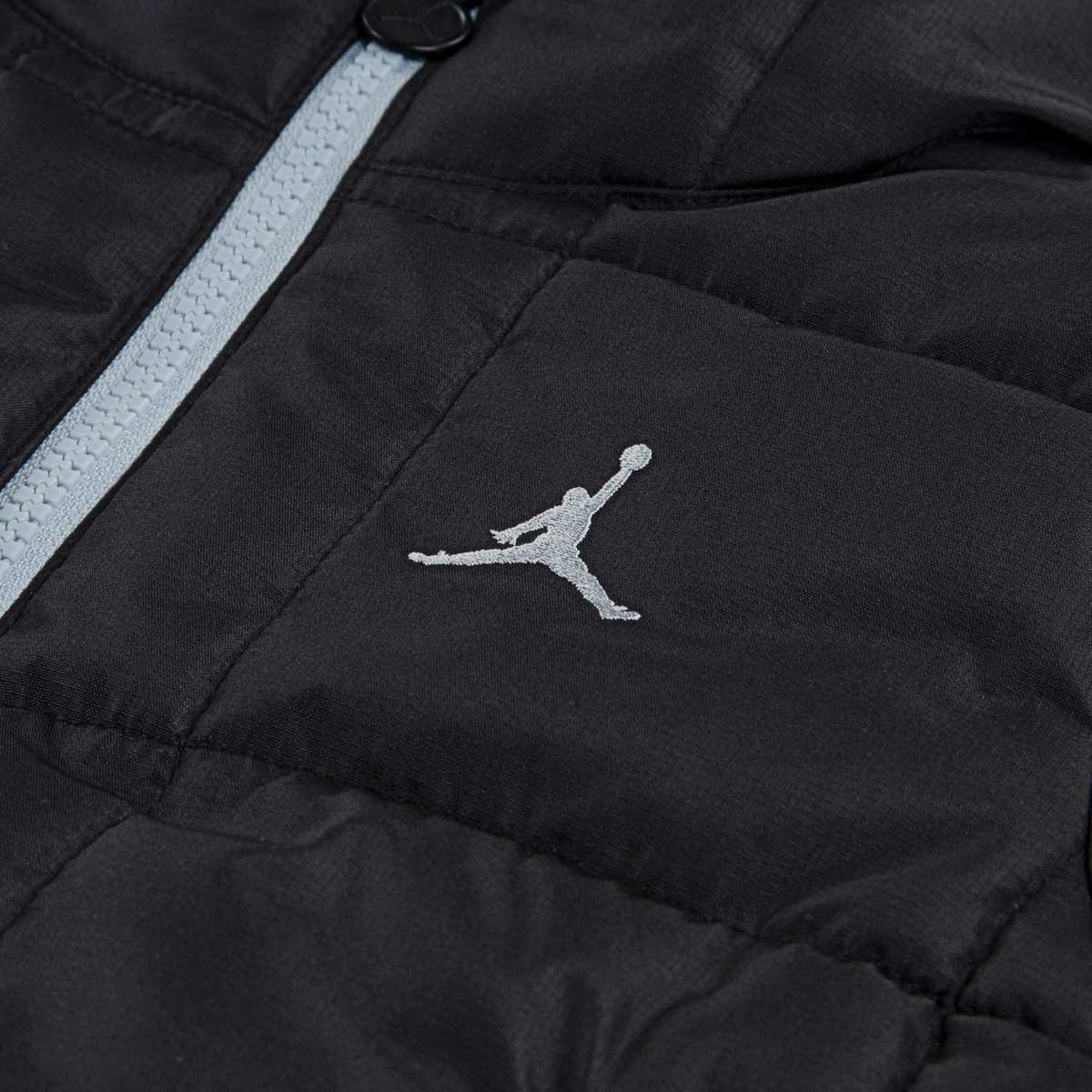 Jordan Essential Midweight Puffer Unisex jackets zwart Maat 163-175 Kleding
