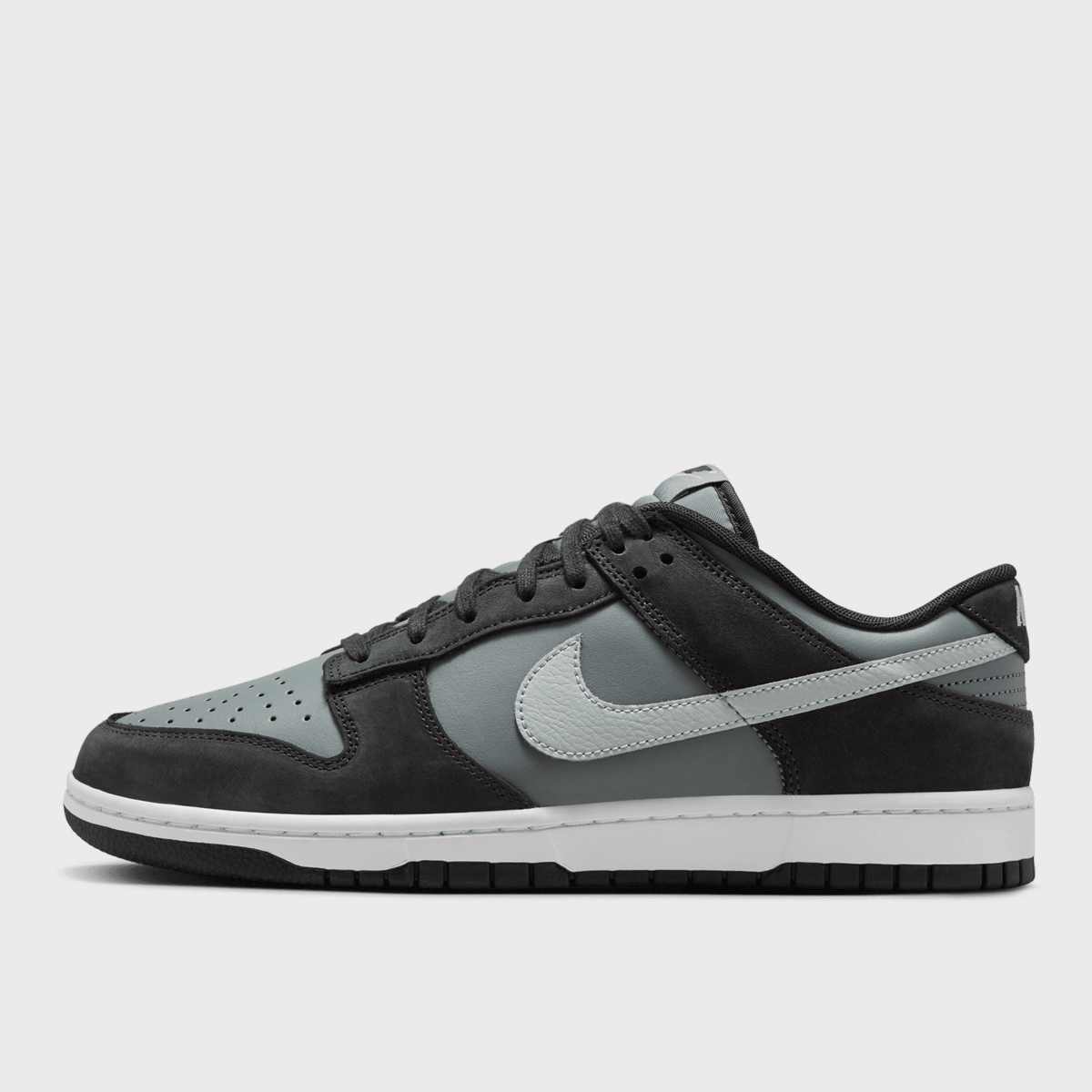 NIKE DUNK LOW - Snipes