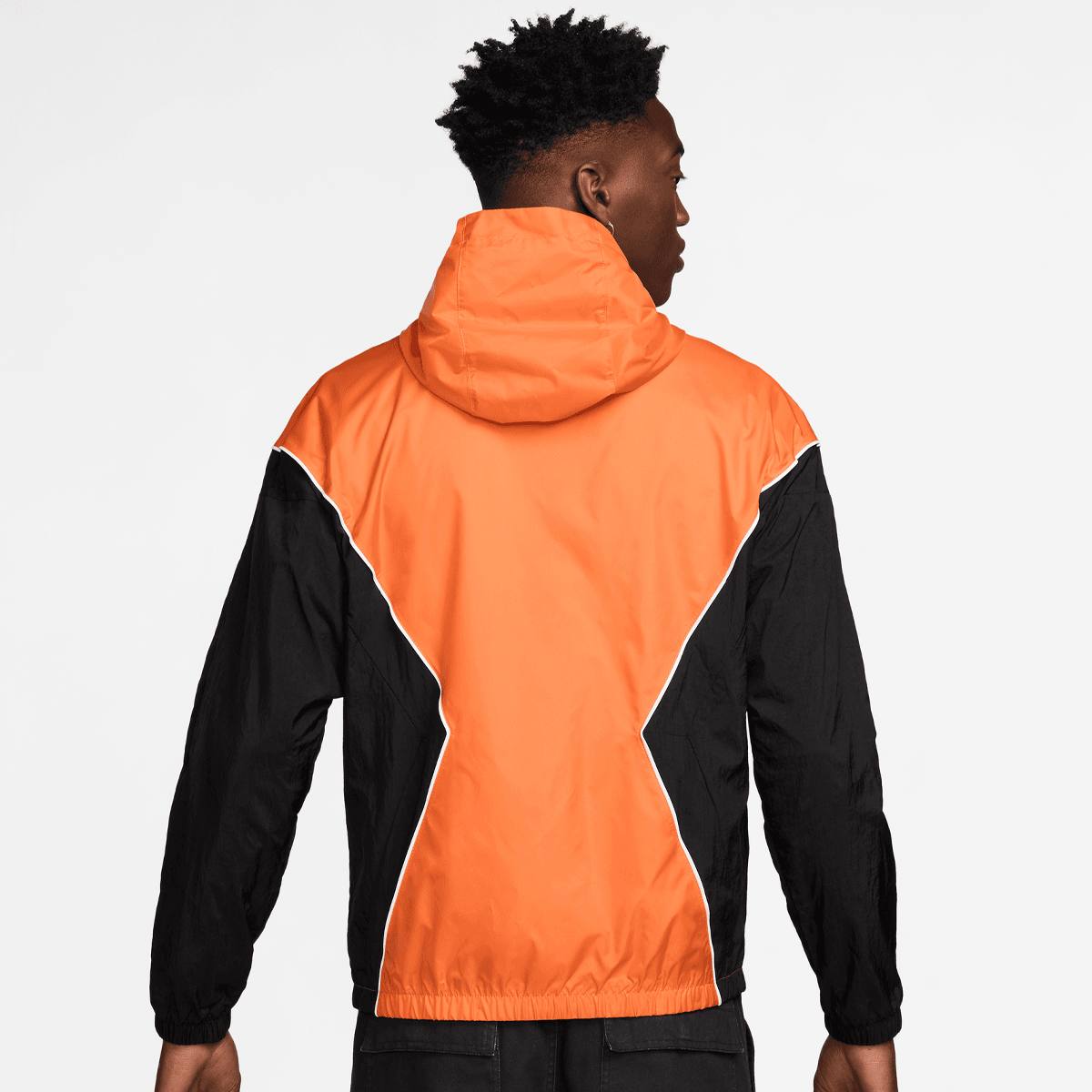 Jordan Essentials Draft Jacket men Windbreakers oranje Maat S Kleding