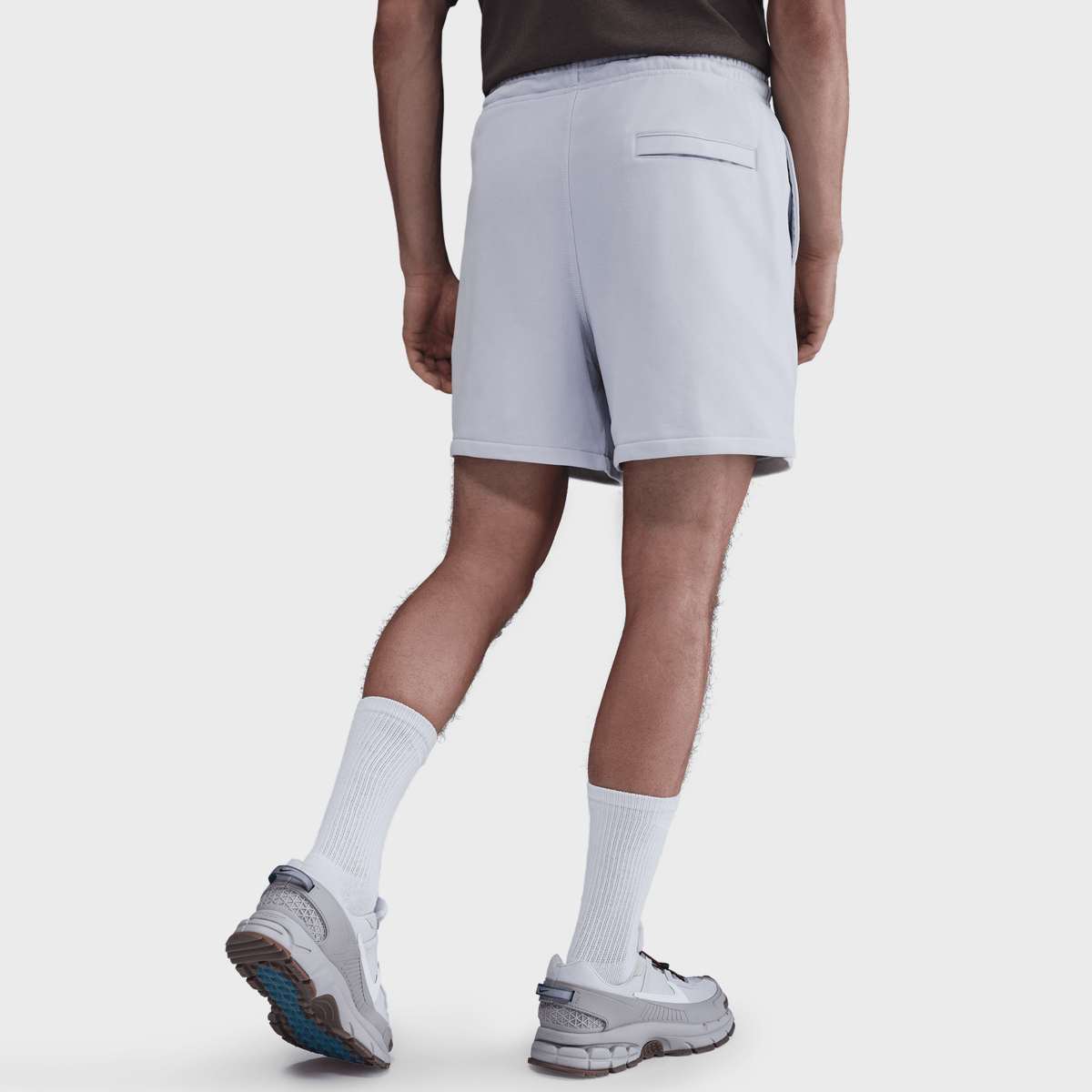 Nike Club Flow French Terry Shorts ghost ghost white men Sportshorts grijs Maat L Kleding