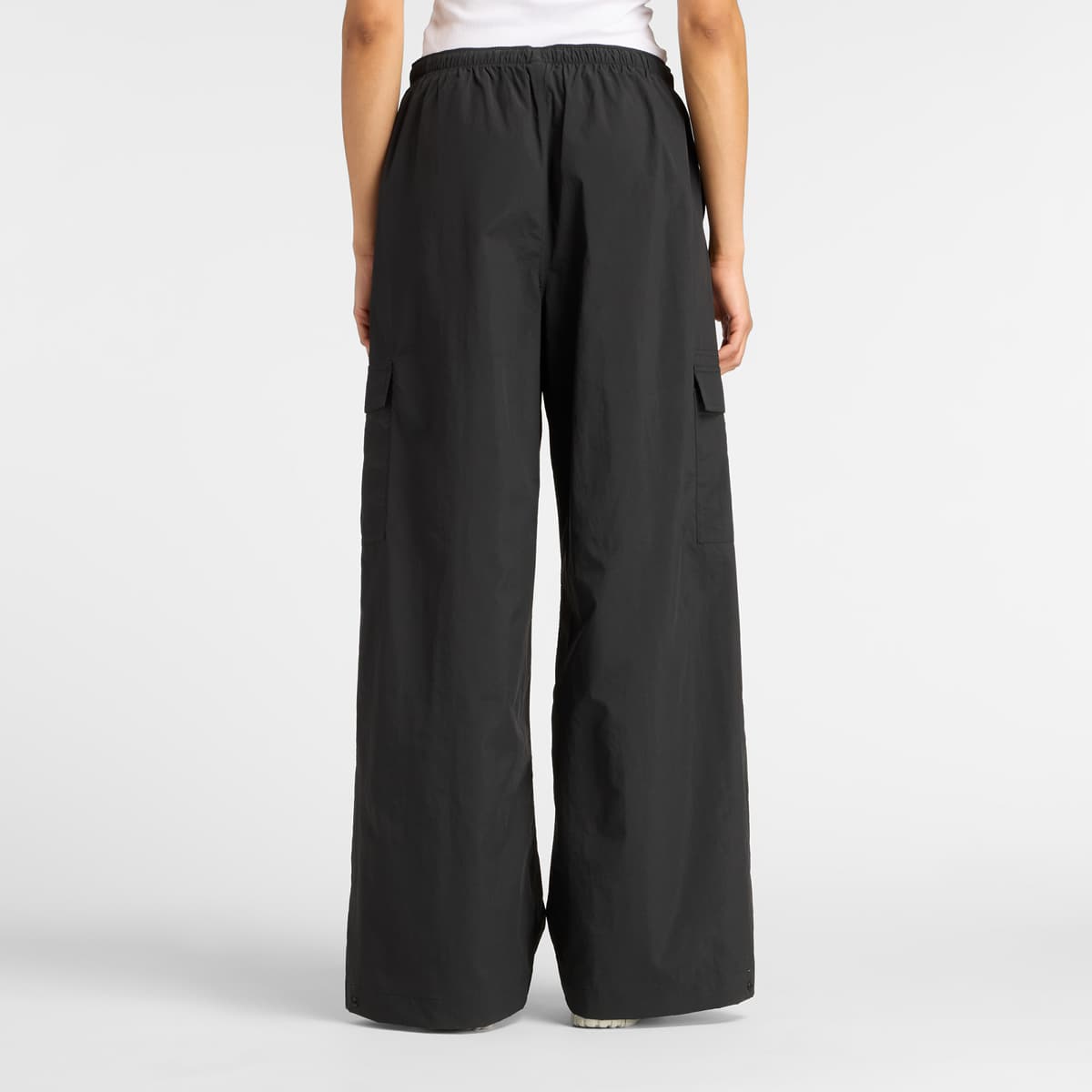 New Balance Woven Cargo Pants Women Cargobroeken zwart Maat XS Kleding