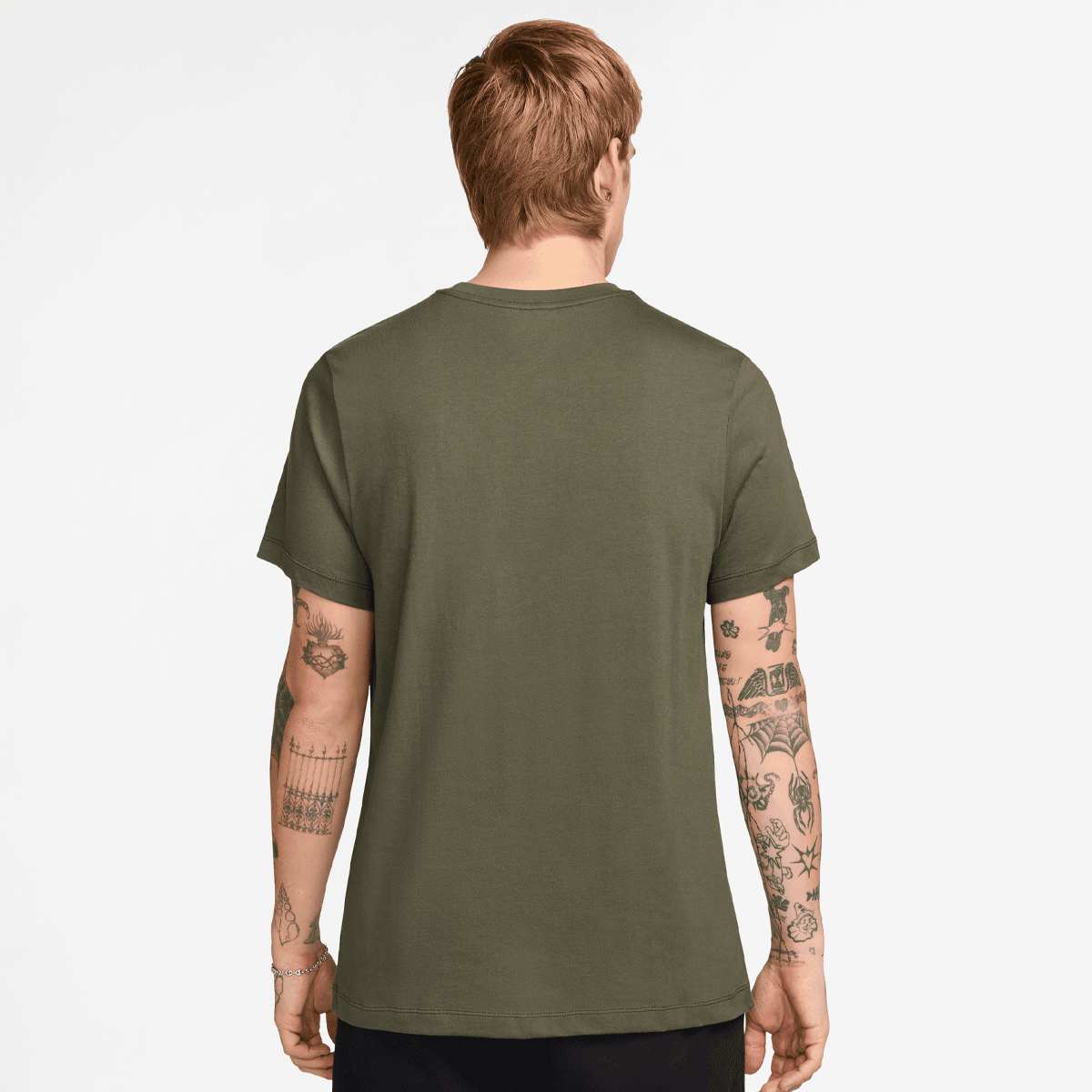 Nike Sportswear Tee men T-Shirts & Polo's groen Maat S Kleding