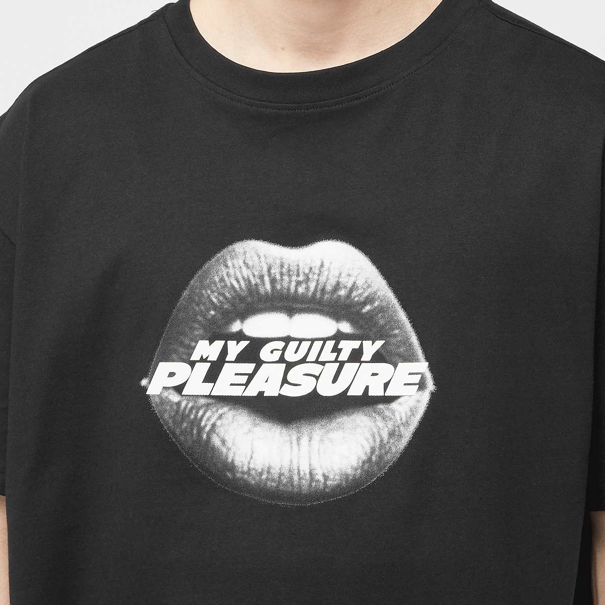 Mister Tee Off My Lips Oversize Tee — foto 3