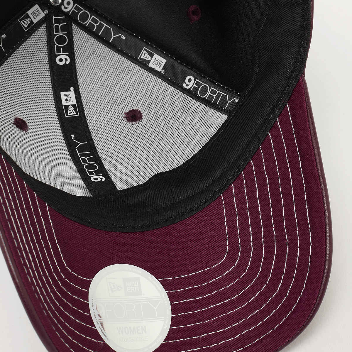new era FEMALE 9FORTY Topstitch PU York Yankees burgundy white unisex Caps rood Maat ONE SIZE Accessoires