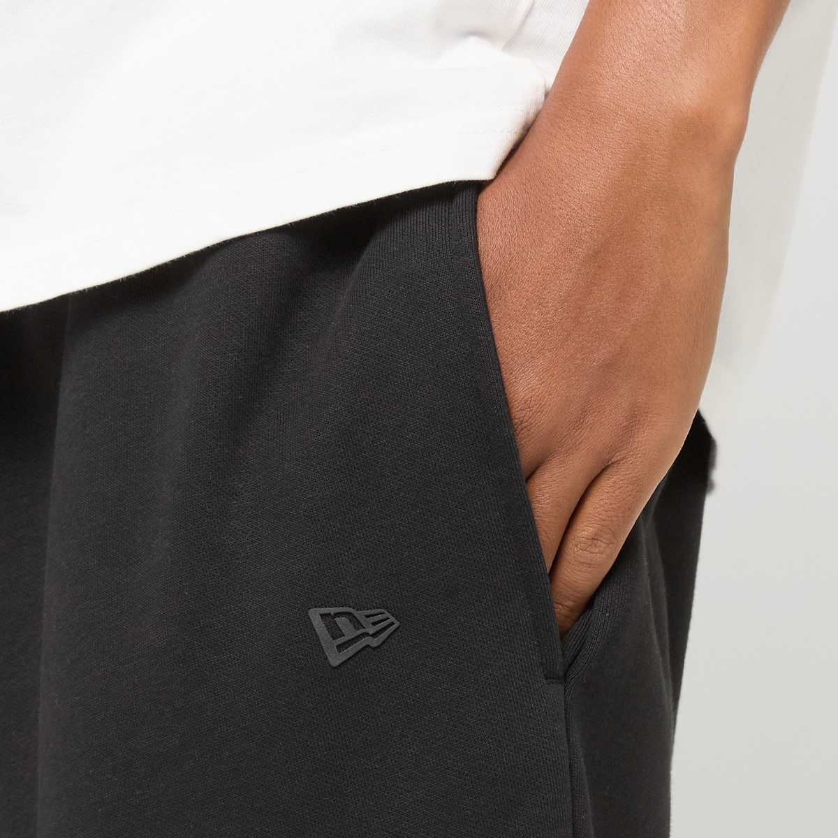 new era Straight Leg Jogger Men Trainingsbroeken zwart Maat S Kleding