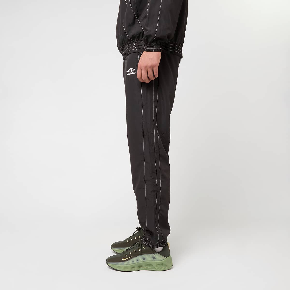 Relaxed Track Pants | SNIPES