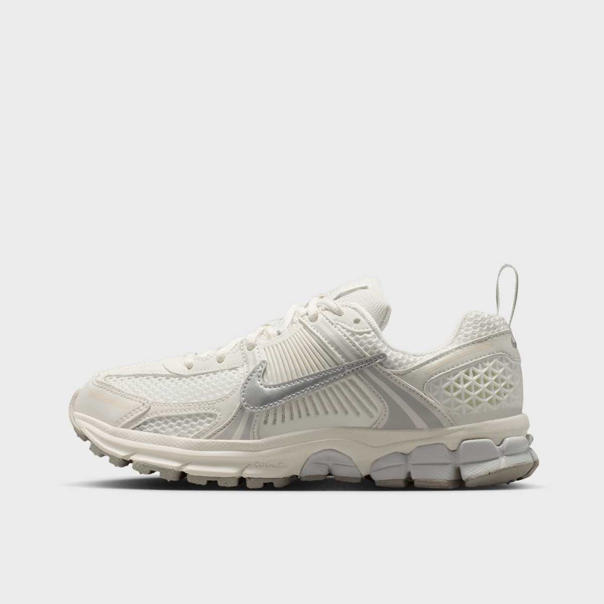 Nike, Vomero 5 sail/metallic silver/vast grey, beige