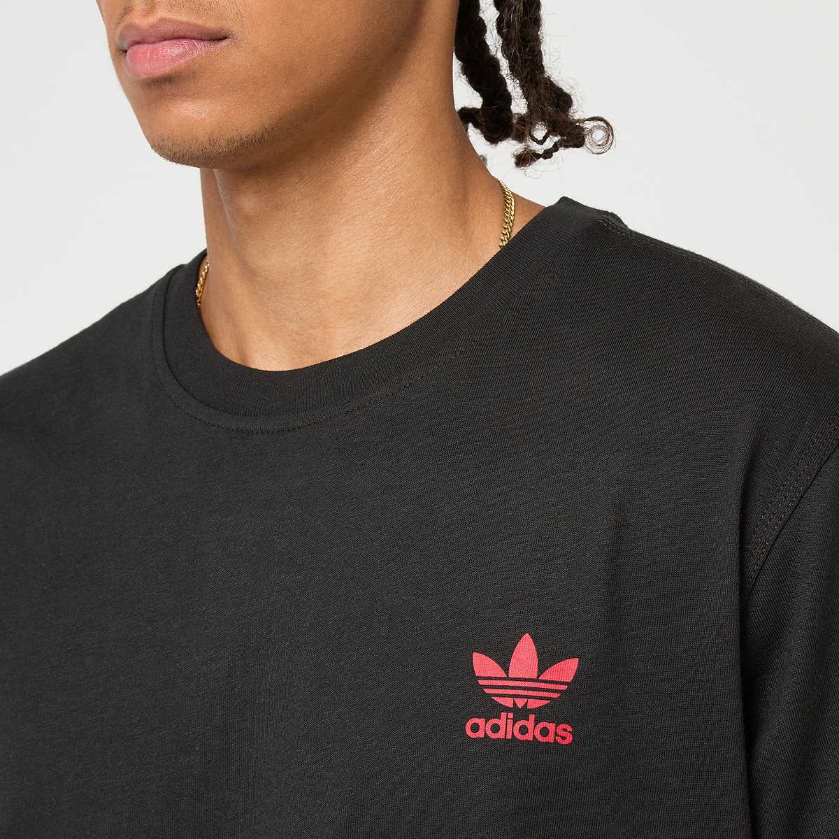 adidas Originals Back Ripped Cam Tee Men T-Shirts & Polo's zwart Maat L Kleding
