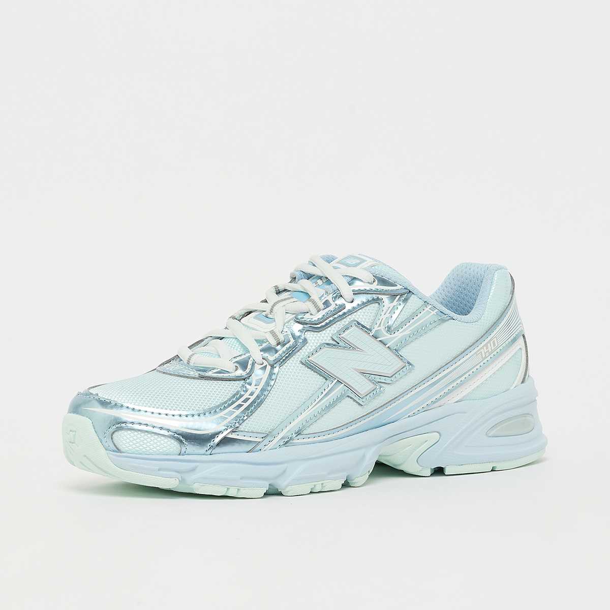 New Balance 740 promotion