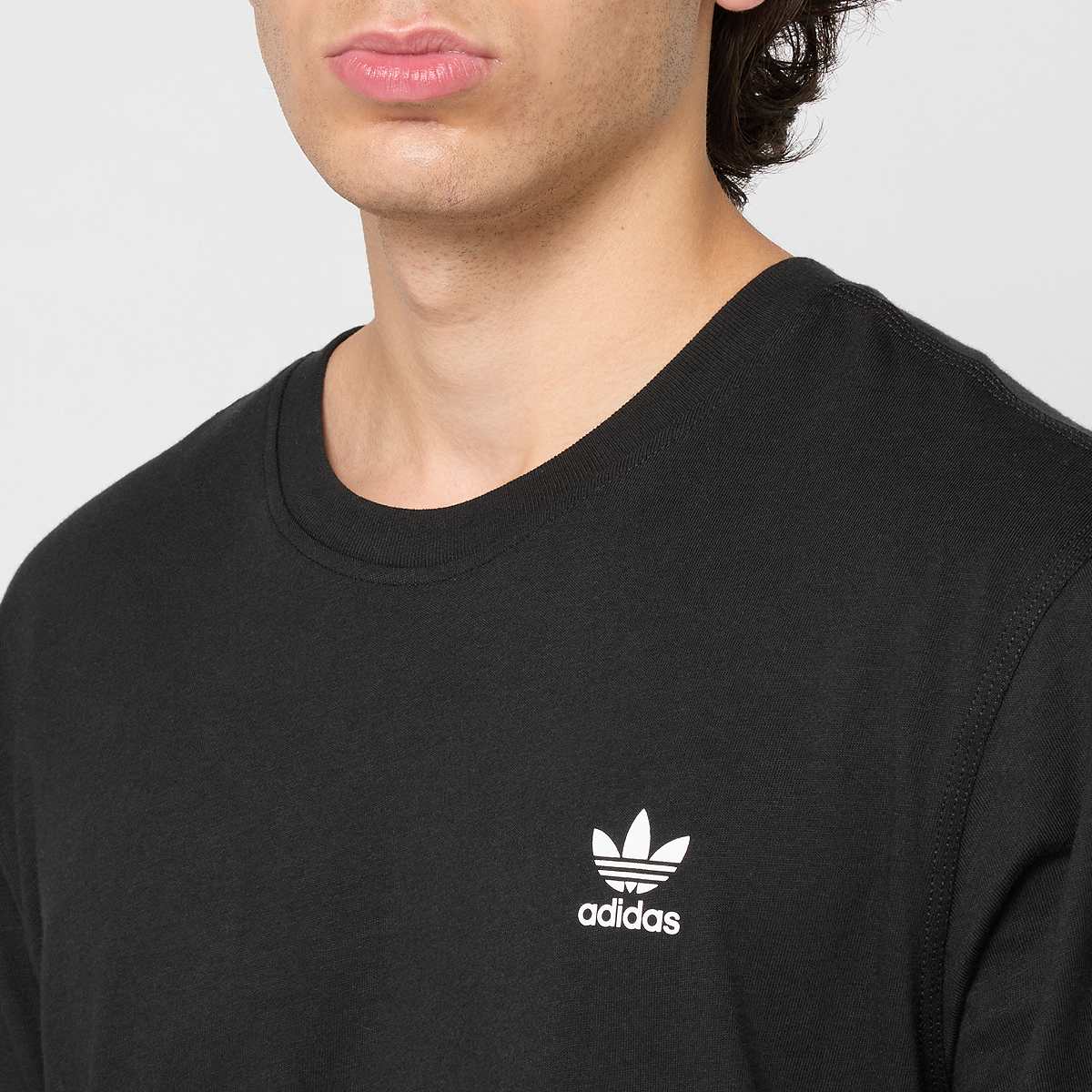 adidas Originals 3D Trefoil Backprint T-Shirt Men T-Shirts & Polo's zwart Maat L Kleding