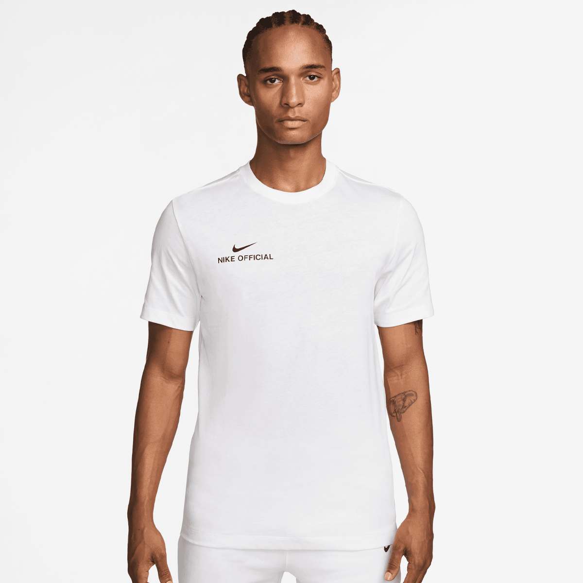 Nike Homem Branco Sportswear Standard Tee