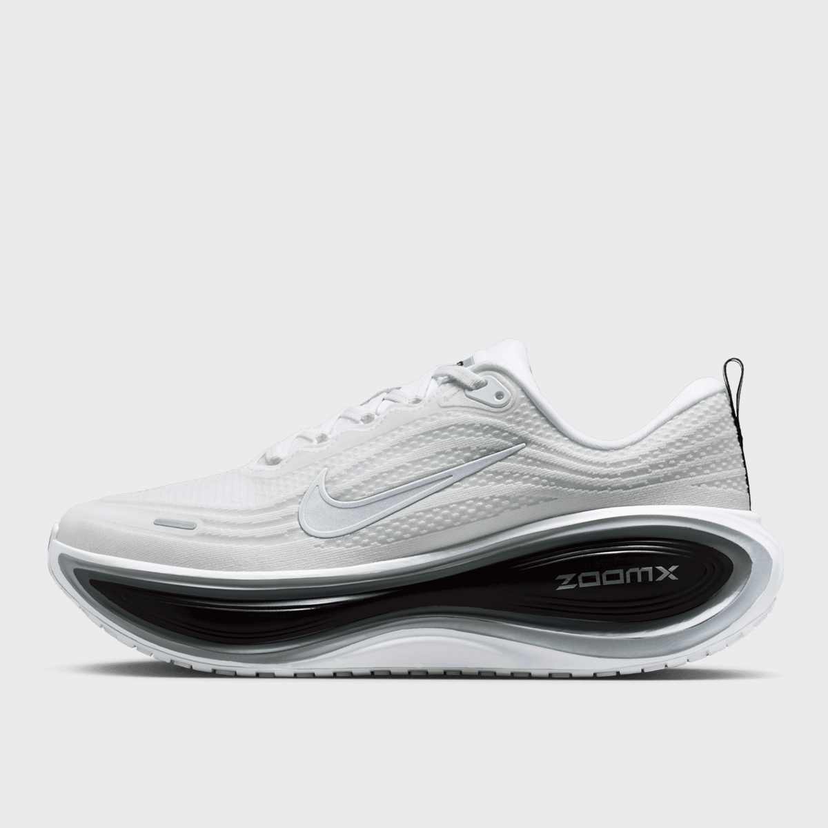 Nike Vomero Plus, vue de côté