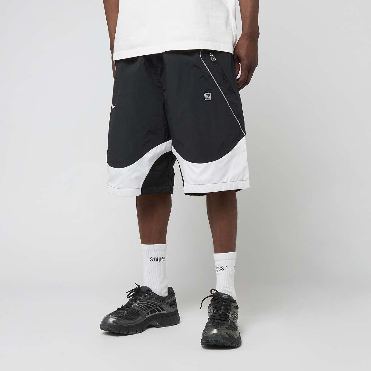 Sportswear Woven Shox Shorts | SNIPES