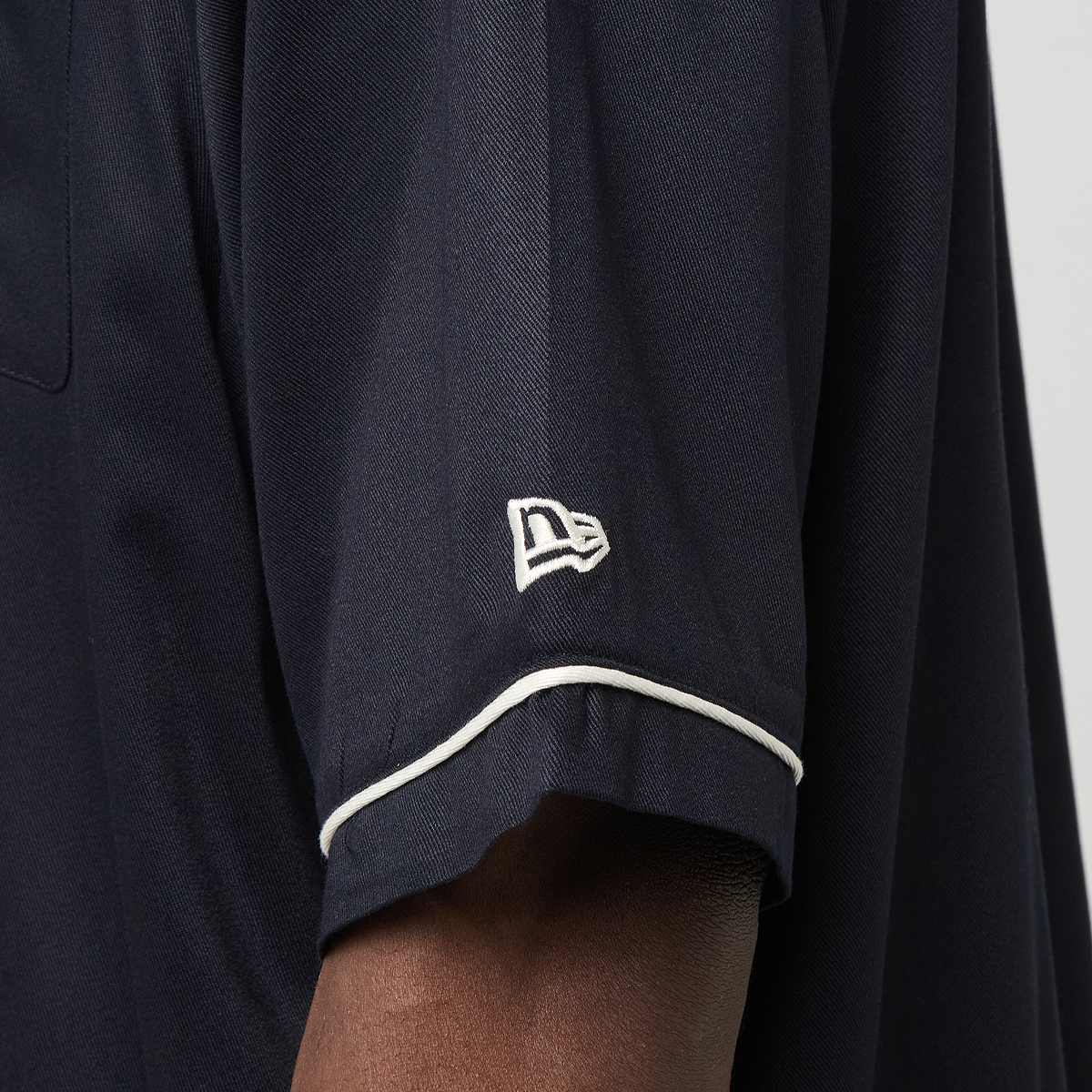 New Era MLB Graphic Revere Shirt — photo 5
