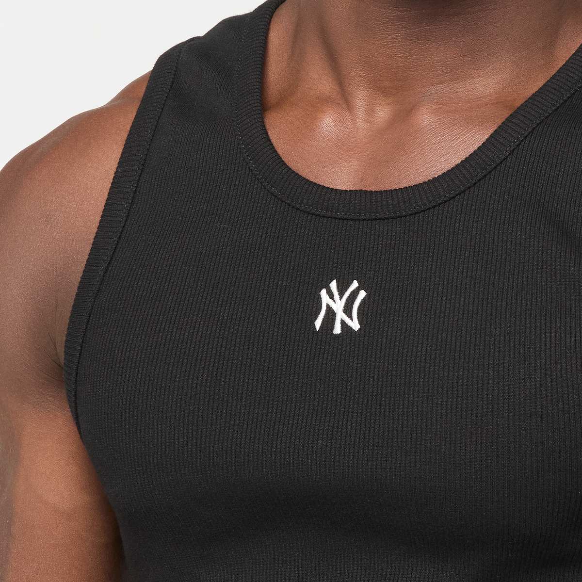 New Era Camiseta tirantes de hombre New York Yankees Negro — photo 3