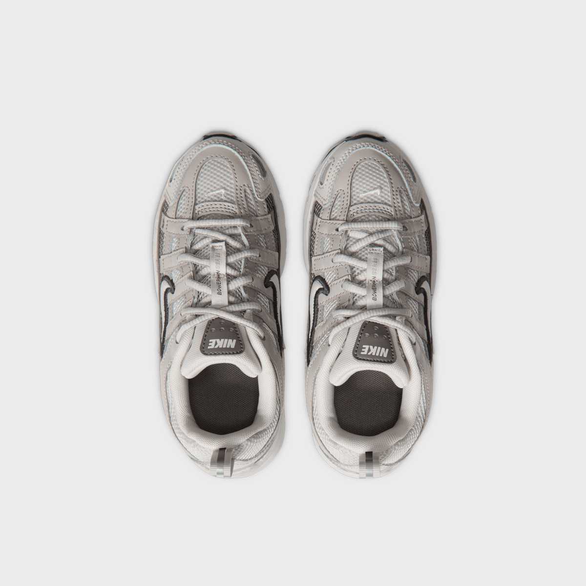 Nike P-6000 Lace Niños light bone/summit white/college grey — foto 6